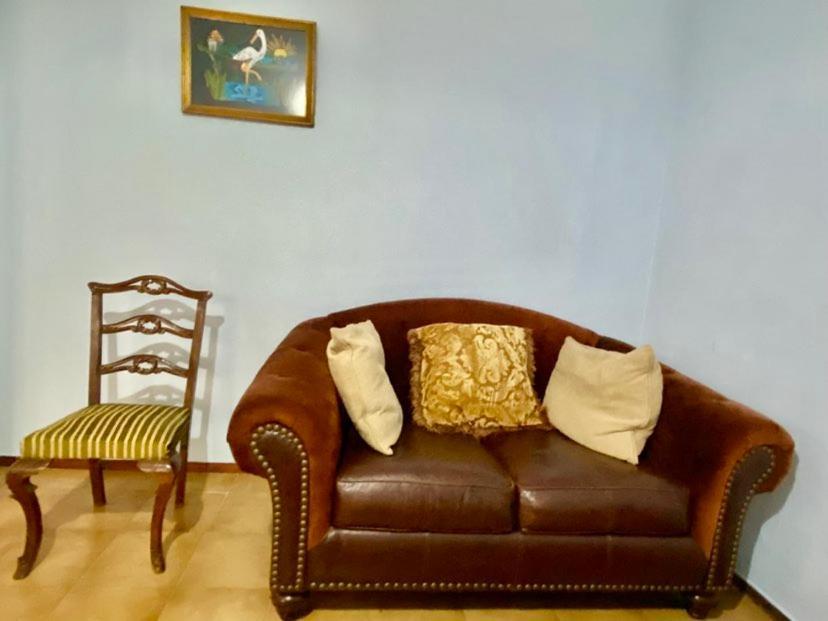 Apartamento Tiffany'S 5' Min From Airport Spáta Exterior foto